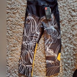 NWT UNDER ARMOUR LEGGINGS